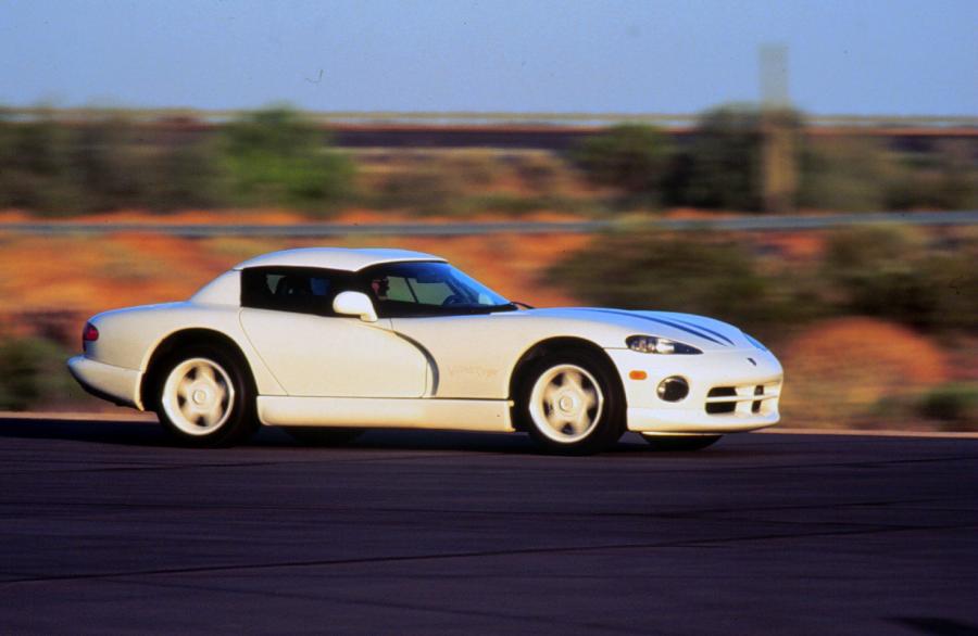  Dodge Viper RT/10 1996 года  (фото 28 из 41)